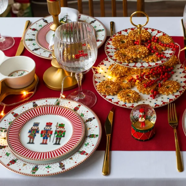 Тарелка NUTCRACKER 26,5 см